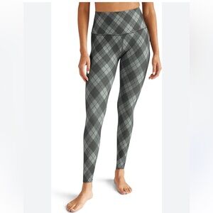 NWOT Beyond yoga argyle high rise midi leggings